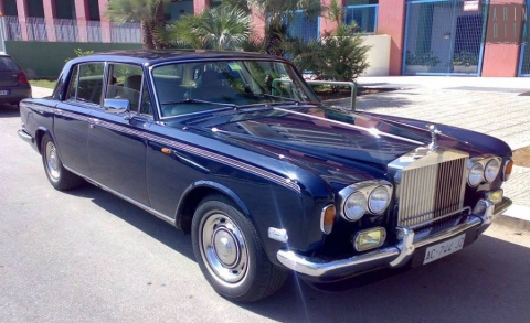 Otto auto, decine di moto e due bici: la grande collezione